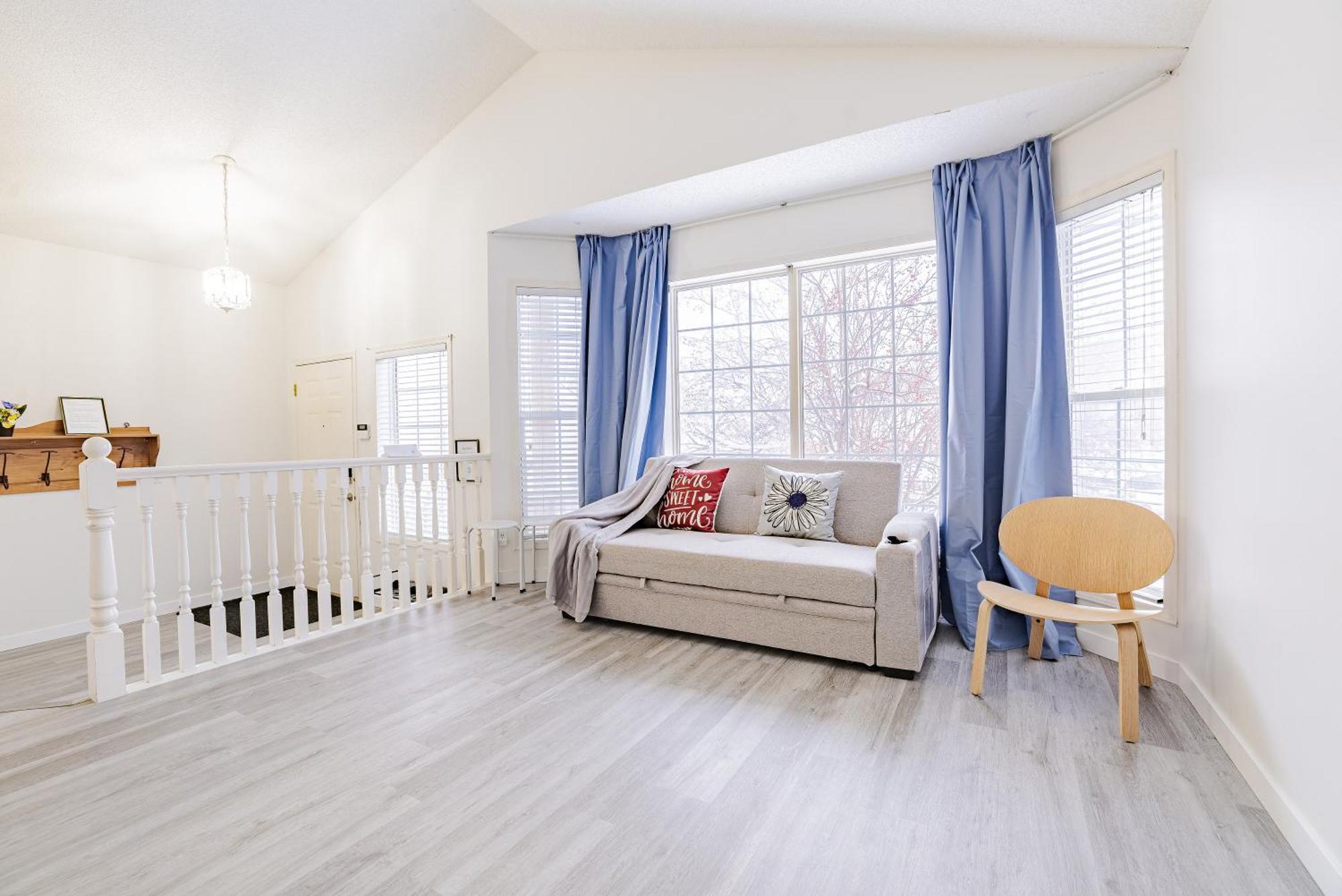Main Floor Suite, 3 Bdr, 4Bd Spacious And Cozy Calgary Extérieur photo